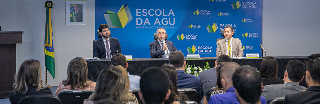 ANAUNI PRESTIGIA A POSSE DOS NOVOS SERVIDORES DA AGU